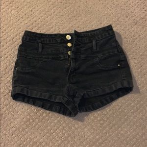 High-waisted Black Refuge Shorts